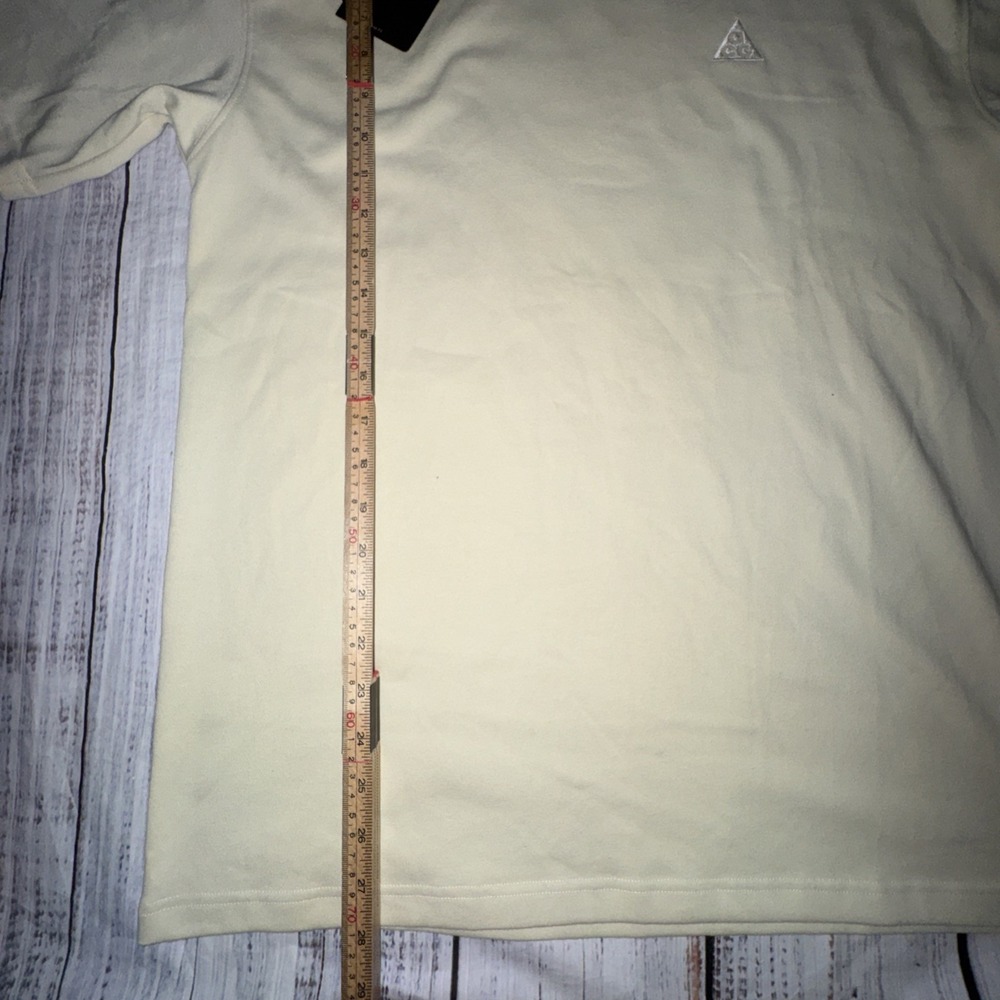 Nike ACG Men's Loose Fit Pale Green T-Shirt Sz Small Dri-FIT M90 NWT HJ0798-229 - Picture 2 of 5
